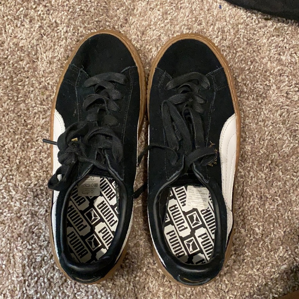 Black & White Pumas